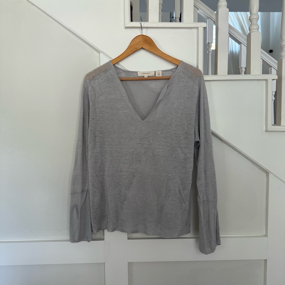 INHABIT Light Gray V-Neck Long Sleeves Blouse size S